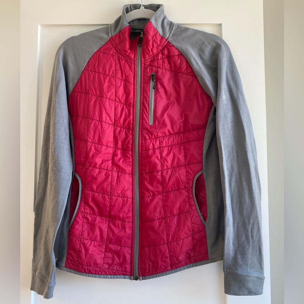Smartwool zip up jacket.  Quilted burgundy front, classic grey smartwool back.
